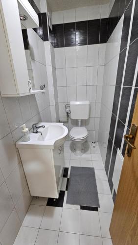 ห้องน้ำของ S&S Centre Apartment