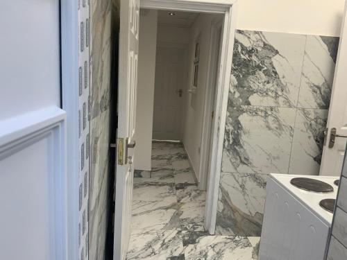 Billede fra billedgalleriet på One Bedroom Apartment i Barking