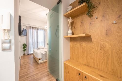 Newly Renovated Loft 1 min walk from metro by Cloudkeys