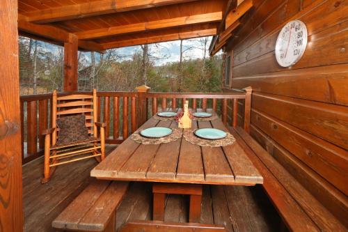 Smoky Mountain Getaway by Eden Crest photo 21