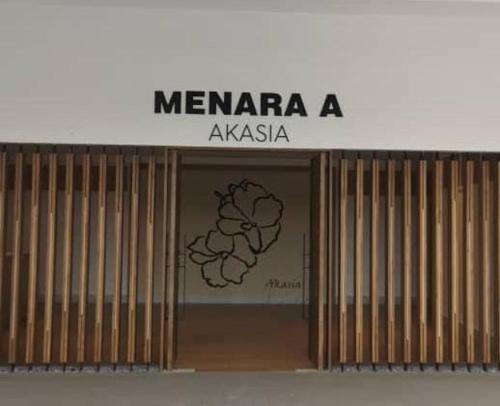 Certificado, premio, señal o documento que está expuesto en Youth City Nilai