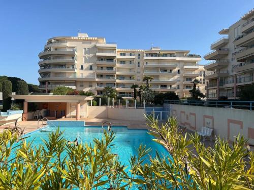 Appartement cosy piscine plage 2 pièces