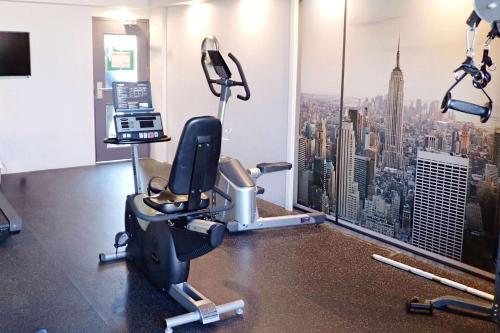 Fitness centar i/ili fitness sadržaji u objektu Days Inn by Wyndham Sudbury & Conference Centre