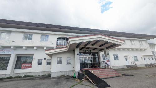 Budova, kde se aparthotel nachází