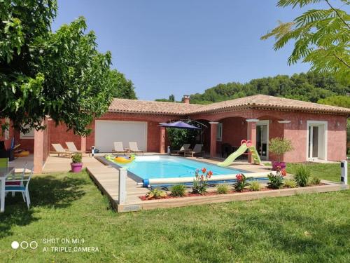 Location Lei parpaioun Salernes piscine privée