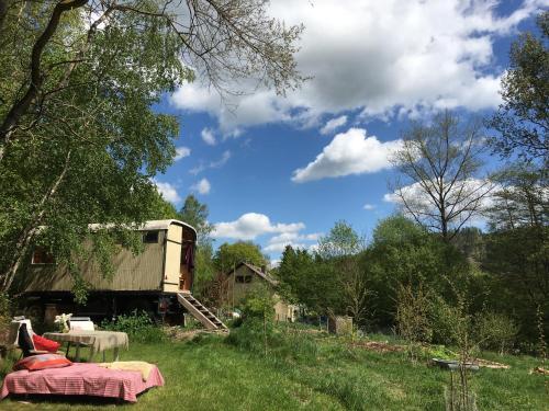 Zahrada ubytování Kuscheliger Zirkuswagen im Wildgarten