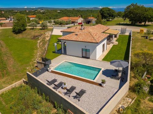 Villa Benčić by Istrialux