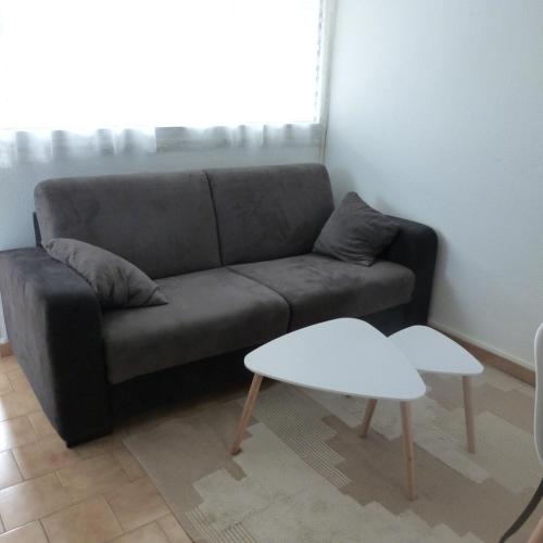 Gallery image of Studio cabine dans résidence avec piscine in Valras-Plage