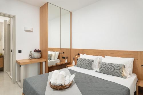 Elia City Apartments