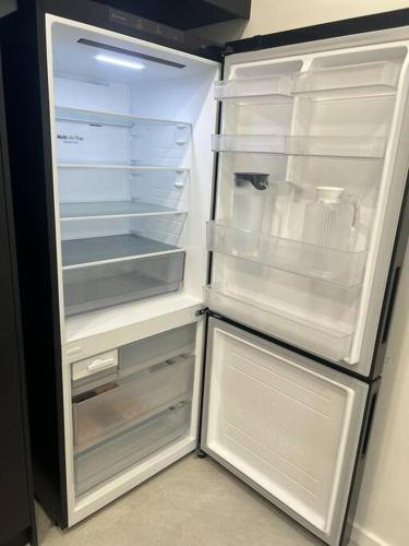 Kuchyň nebo kuchyňský kout v ubytování North Coogee Escape 2B2B