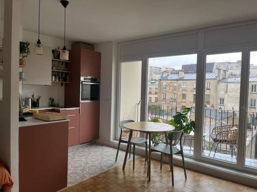 Confortable studio Canal st Martin