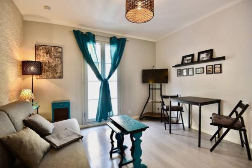 Nice Signature Cours Saleya