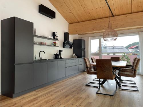 A kitchen or kitchenette at W-40.COM