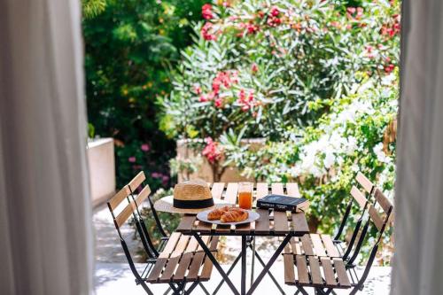 Venus Townhouse Near the Sea