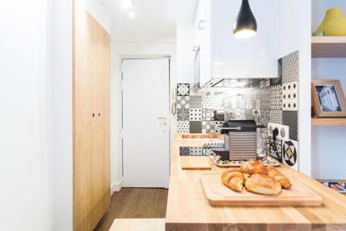 GuestReady-Designer Studio for 2, close to Louvre!