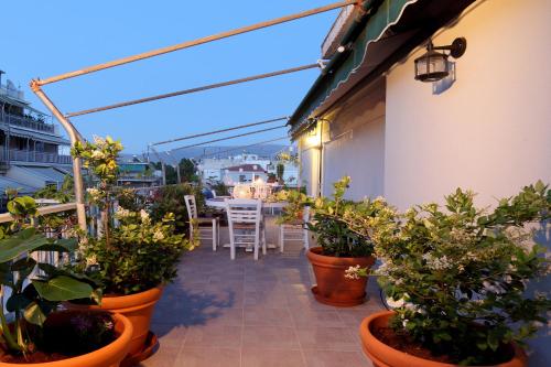 Live in Athens, THISEIO Residency, Our first love #01