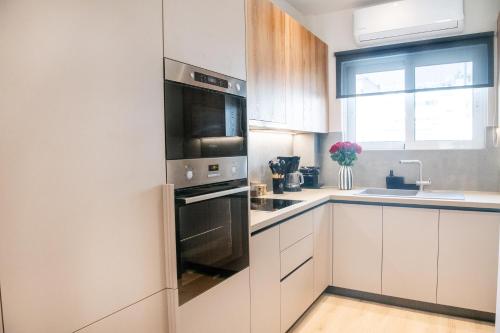 Luxury Modern Apt near Acropolis
