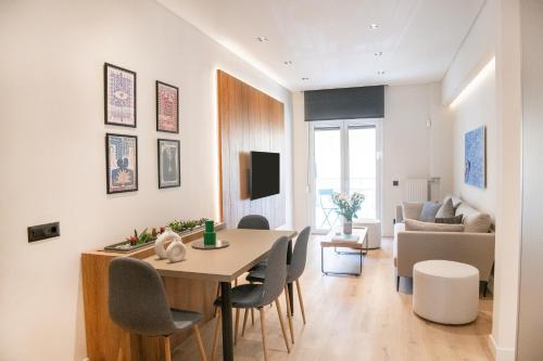 Luxury Modern Apt near Acropolis