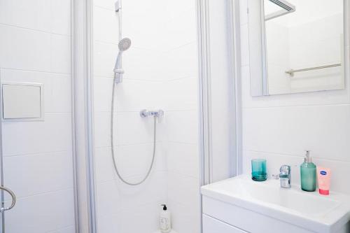 Gemütliches Apartment, Wien 11, U-Bahn Nähe