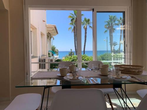 Casa Aurora Beach Apartment first sea line - Laguna Beach