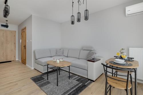 Eleganckie Studio Basen, Fitness & Balkon by Noclegi Renters