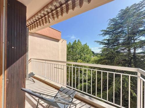 Photo de la galerie de l'établissement Lumineux T3 climatisé près de la plage des Lecques, avec double terrasse et parking. - FR-1-770-22, à Saint-Cyr-sur-Mer