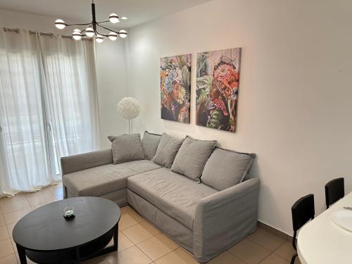 In The Middle Of Nowhere 1