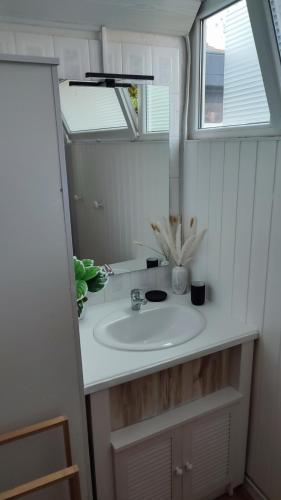 T2 RDC avec Jardin, Cap d'Agde, Secteur Falaise, 100 m plage, Clim, WIFI, Parking