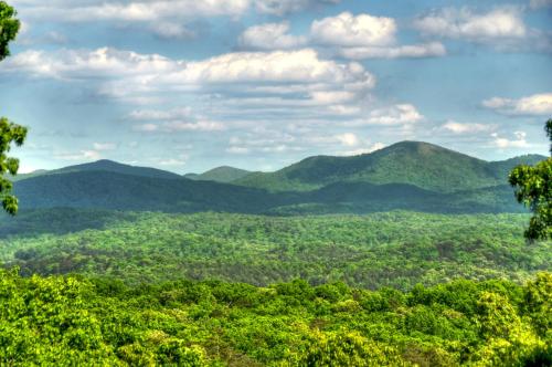 Gallery image of Aska Sunrise - Mountain View Cabin Rental in Aska Adventure Area - Stunning Mountain Views, Pet-friendly, Hot Tub, Game Room, J in Blue Ridge