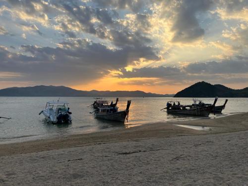 Φυσικό τοπίο κοντά σε αυτό το δωμάτιο σε οικογενειακή κατοικία