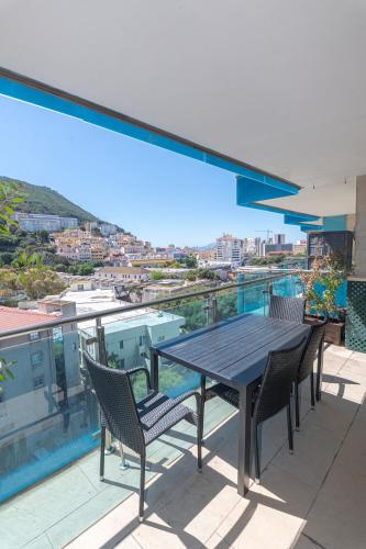 Μπαλκόνι ή βεράντα στο Britain in the Sun at Luxurious Ocean Village