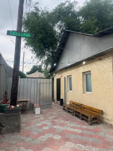 Hostelin bulunduğu bina