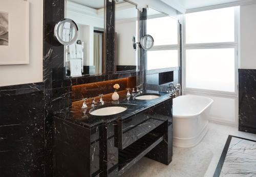 Claridge's, Maybourne Hotel Collection Image