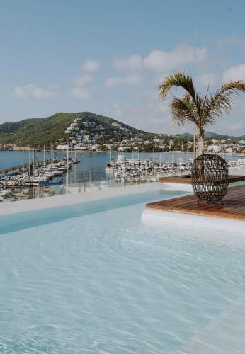 Aguas de Ibiza Grand Luxe Hotel