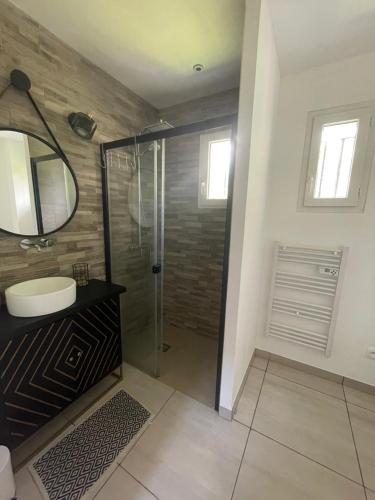 Photo de la galerie de l'établissement Maison avec terrasse, à Palaiseau