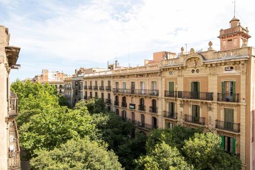 Beautiful apartment with terrace in Barcelona