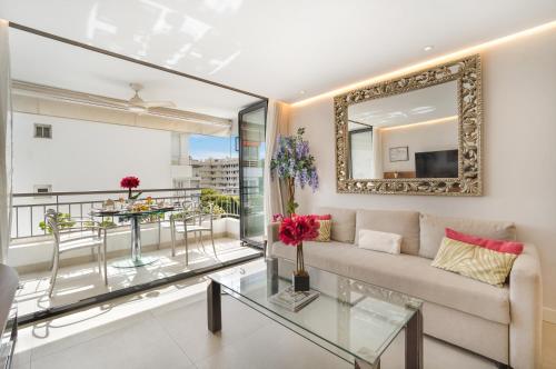 Elegant Marbella Beachside