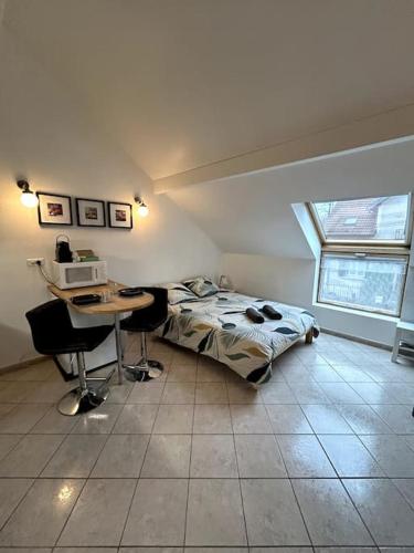 Le Mirande Studio indépendant dans maison