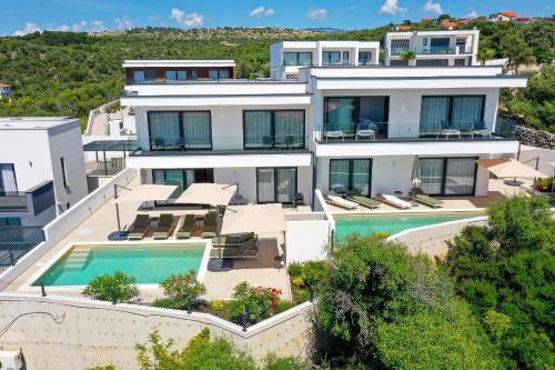 Luxury Villas Sunrise & Sunset