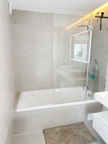 Φωτογραφία από το άλμπουμ του Amora Villa - Relaxing Oasis, 10 mins to beach, near Lisbon σε Amora