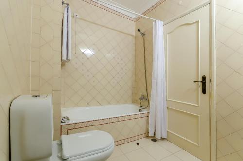 Ένα μπάνιο στο TURIM Estrela do Vau Hotel