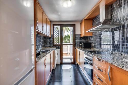 Heerlijk Appartement Met Uitzicht Op Het Zwembad - Dichtbij het Strand photo 19