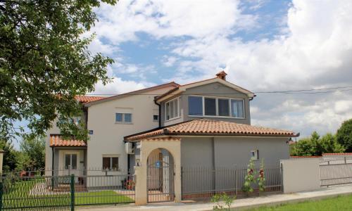 Gallery image of Apartments Nelle in Pula