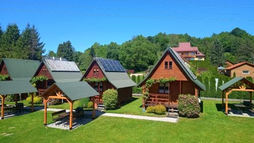 Domki Letniskowe u Karola