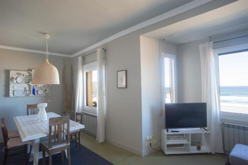 Afbeelding uit fotogalerij van La Plage Zurriola - IB. Apartments in San Sebastian