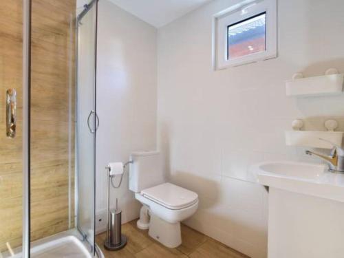 Et badeværelse på CYKADY domki letniskowe Okuninka