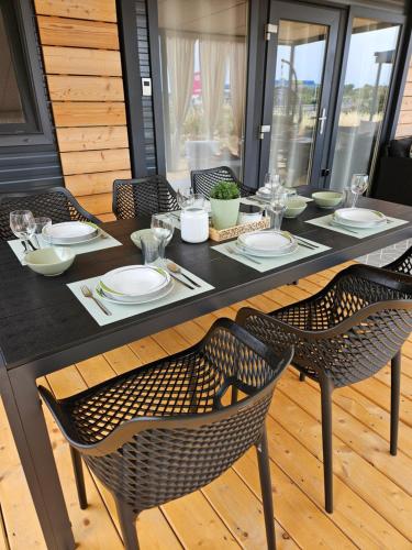 Foto dalla galleria di Sea Storia Mobile Home a Pirovac (Slosella)