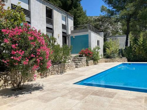 Magnifique villa avec piscine en Provence