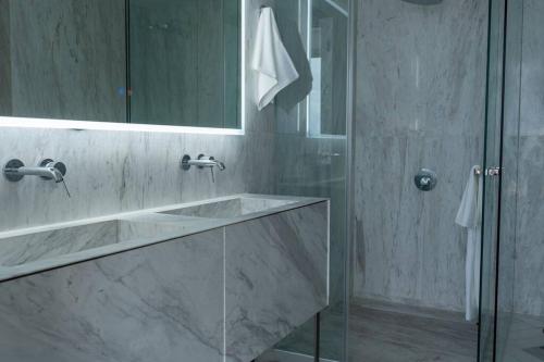 Un baño de Wanders & Yoo