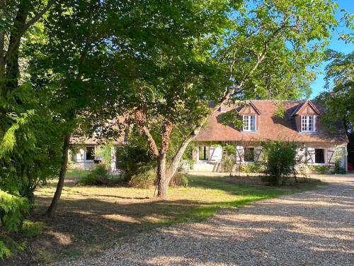 Κήπος έξω από το Maison de campagne 8 personnes, à 1h de Paris